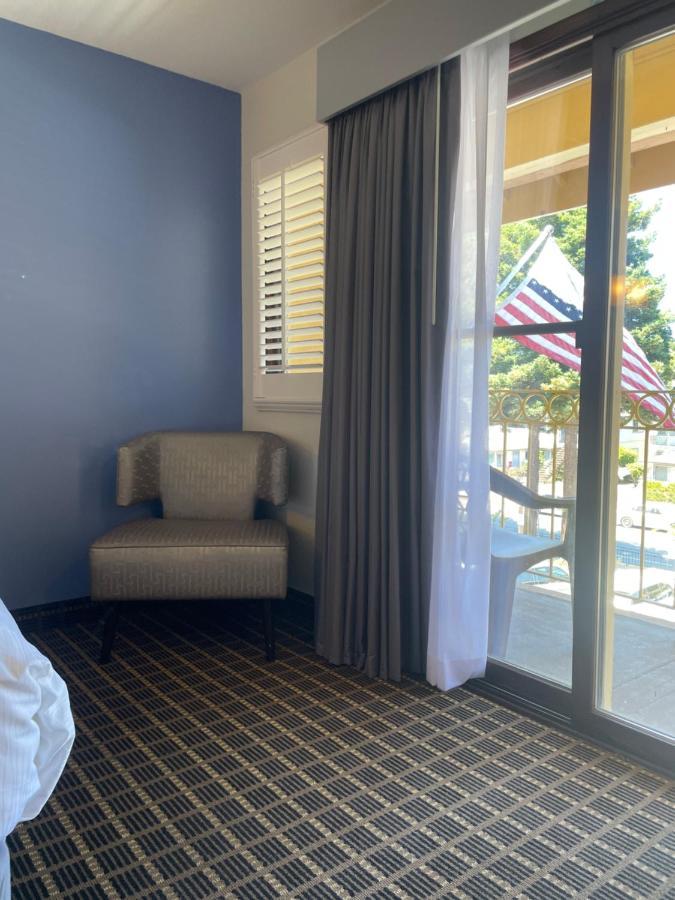 Days Inn&Suites Santa Cruz Exterior foto